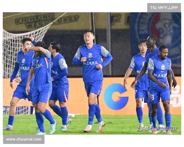 大连英博对阵上海申花：在无奈与挑战中寻找突破与新机遇