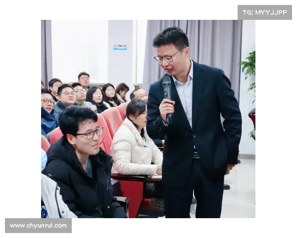 如何全面分析亚历山大历史记录中的军事策略与个人领导力表现